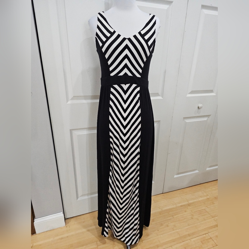 Apt. 9 Black and White Striped Maxi Dress